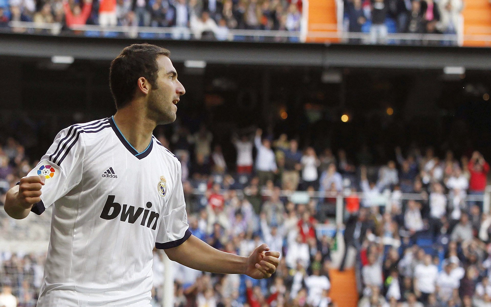 突尼斯选手决赛登场 收获关注与掌声，突尼斯是哪里的