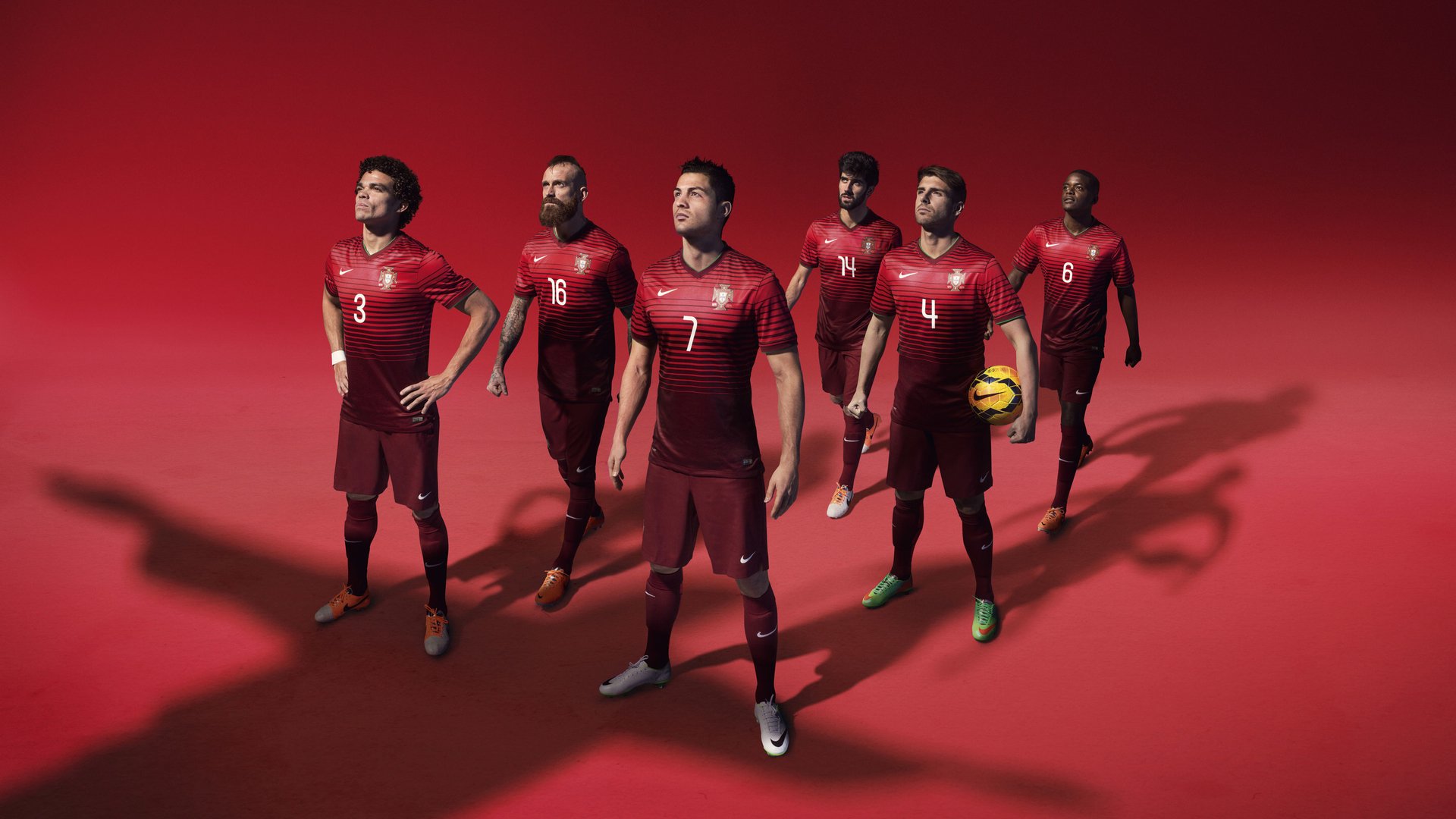 英超激战不断：悬念、激情、胜利在望！，zaker 英超