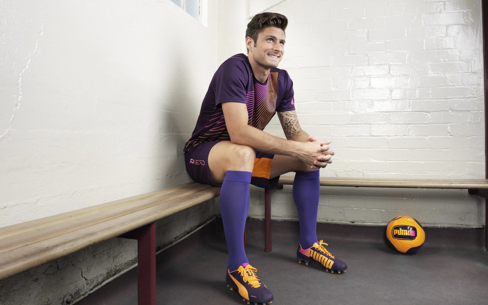 JIUYOU GAMING-法甲战术盛宴：创新布阵成就奇迹